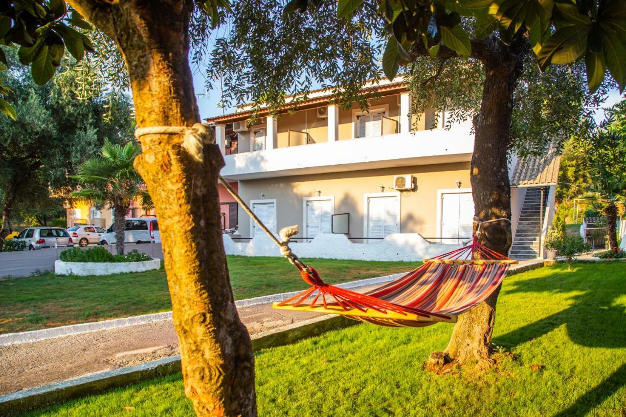 The Lake Apartments Kommeno  Exterior photo